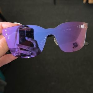 Vonzipper sun glasses!